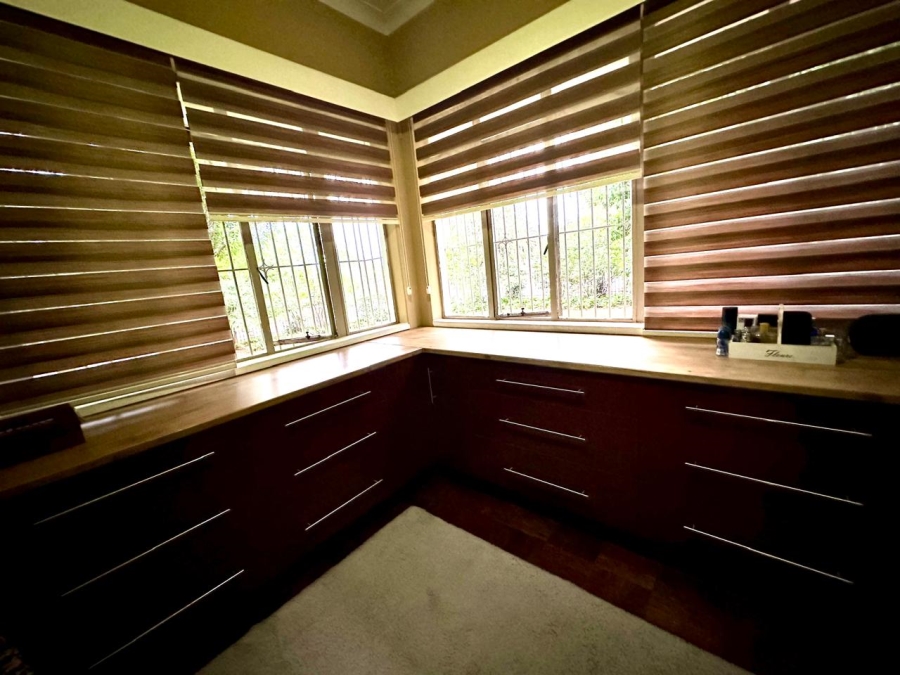 4 Bedroom Property for Sale in Parys Free State